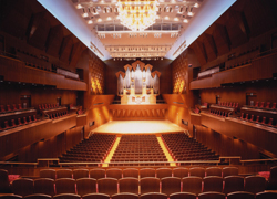 石川県立音楽堂 コンサートホール